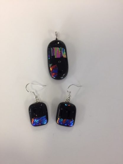 glass pendant and earring set